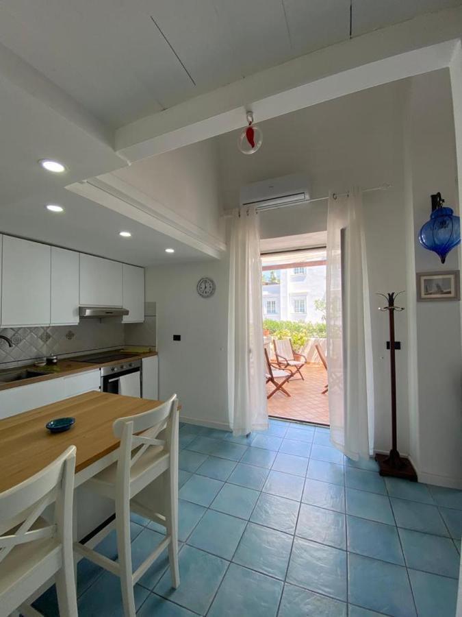 カプリResidenza Al Mareアパートメント エクステリア 写真